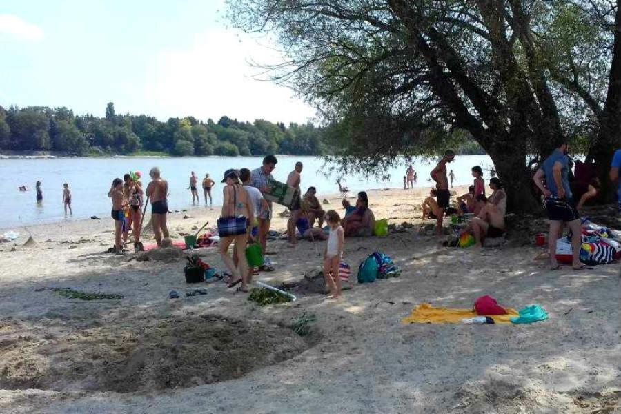 Szentendrei Sziget, Modern Fahaz, Telen Is Szigetmonostor المظهر الخارجي الصورة